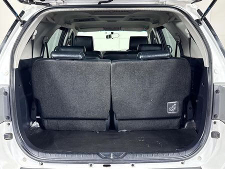 2014-Toyota-Fortuner-30-D-4D-Raised-Body_15