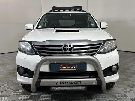 2014-Toyota-Fortuner-30-D-4D-Raised-Body_1