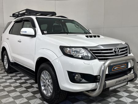 2014-Toyota-Fortuner-30-D-4D-Raised-Body_2