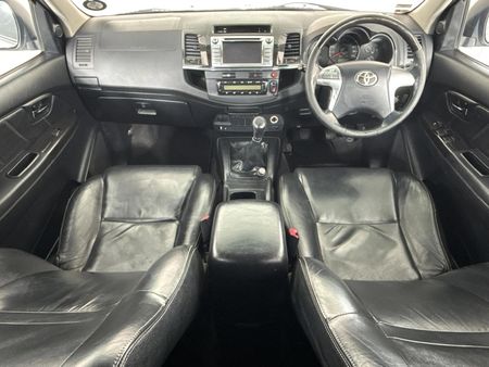 2014-Toyota-Fortuner-30-D-4D-Raised-Body_6