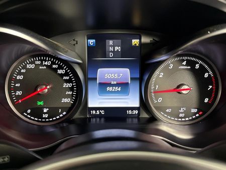2017-Mercedes-Benz-C-Class-C-200-AMG-Coupe-Auto_6