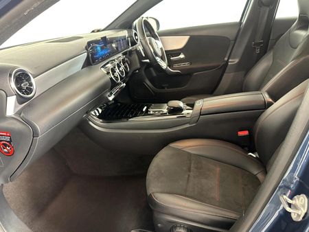 2022-Mercedes-Benz-A-Class-A-200-Auto_9