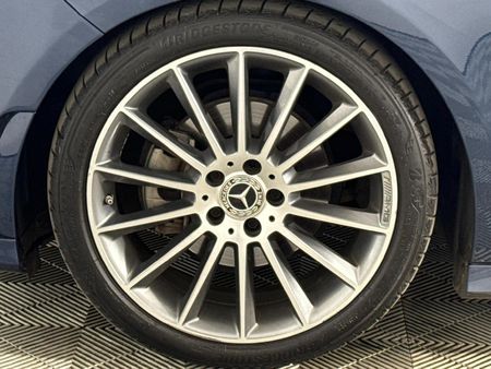 2022-Mercedes-Benz-A-Class-A-200-Auto_16