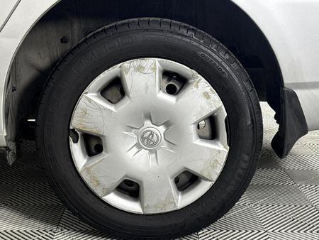2003-Toyota-Corolla-180i-GLS-Auto_15
