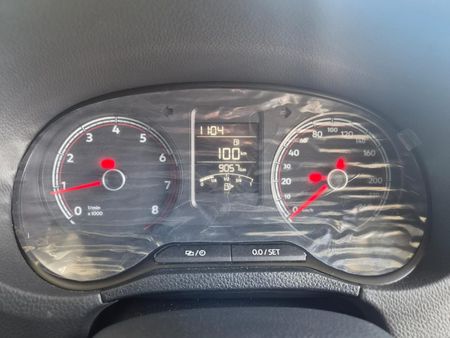 2026-Volkswagen-Polo-Vivo-14-Life_10