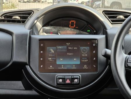2025-Suzuki-S-Presso-10-GL-AMT_15
