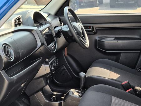 2025-Suzuki-S-Presso-10-GL-AMT_16