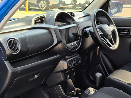 2025-Suzuki-S-Presso-10-GL-AMT_18