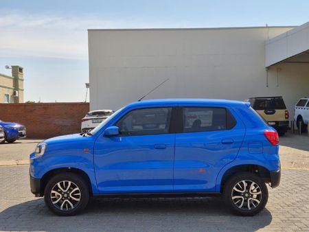 2025-Suzuki-S-Presso-10-GL-AMT_19