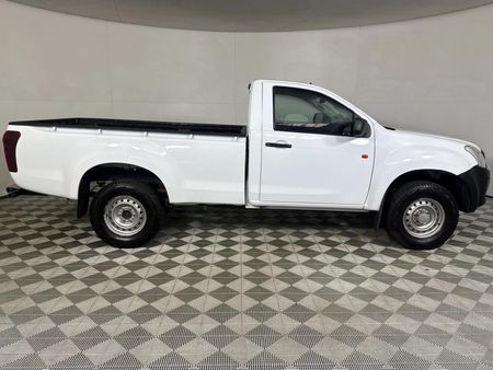 2021-Isuzu-D-Max-250-HO-Fleetside-Safety-Single-Cab_3