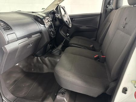 2021-Isuzu-D-Max-250-HO-Fleetside-Safety-Single-Cab_7