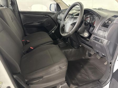 2021-Isuzu-D-Max-250-HO-Fleetside-Safety-Single-Cab_8