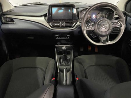2024-Toyota-Starlet-15-XR_13