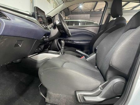 2024-Toyota-Starlet-15-XR_7