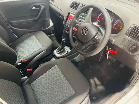 2025-Volkswagen-Polo-Vivo-16-Life_10