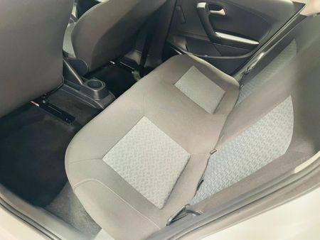 2025-Volkswagen-Polo-Vivo-16-Life_13