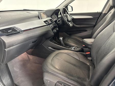 2017-BMW-X1-sDrive20d-Auto_9