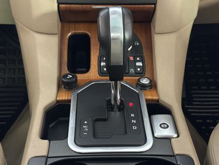 2011-Land-Rover-Discovery-4-30-TD-SD-V6-HSE_10