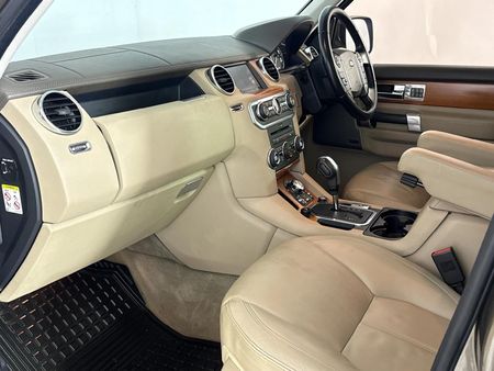2011-Land-Rover-Discovery-4-30-TD-SD-V6-HSE_8