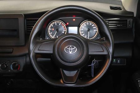 2026-Toyota-Rumion-15-S_7