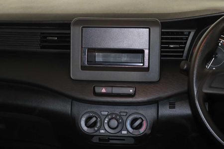 2026-Toyota-Rumion-15-S_8