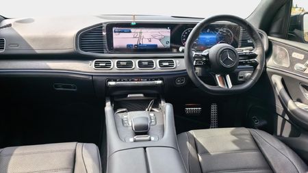 2026-Mercedes-Benz-GLE-450d-4Matic_11