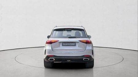 2026-Mercedes-Benz-GLE-450d-4Matic_3