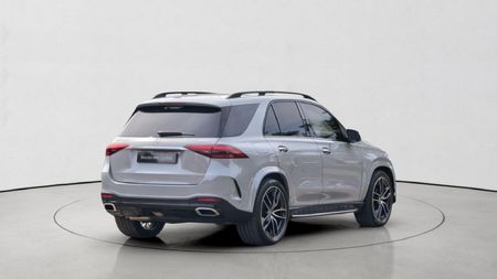 2026-Mercedes-Benz-GLE-450d-4Matic_7