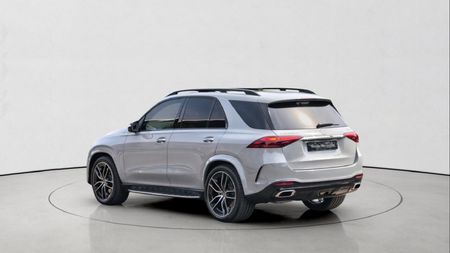 2026-Mercedes-Benz-GLE-450d-4Matic_8