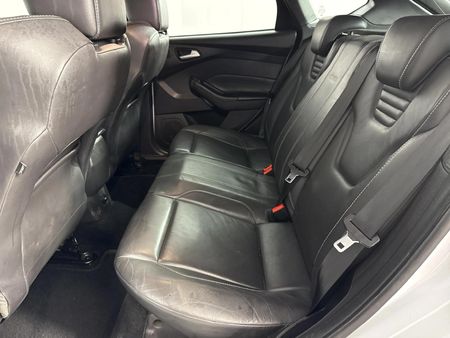 2015-Ford-Focus-20-GTDi-ST3-5-dr_8