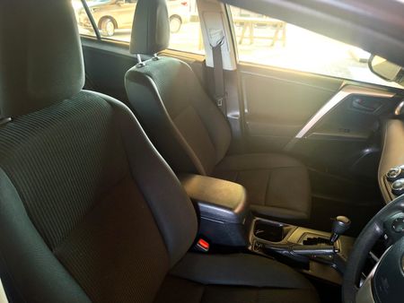 2017-Toyota-RAV4-20-GX-Auto_9