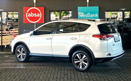 2017-Toyota-RAV4-20-GX-Auto_4