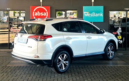 2017-Toyota-RAV4-20-GX-Auto_7