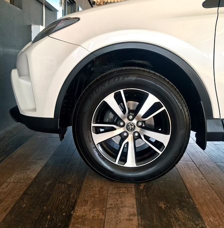 2017-Toyota-RAV4-20-GX-Auto_8