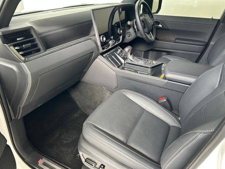 2026-Lexus-GX-35T-SE_13