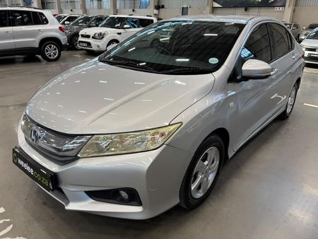 2015-Honda-Ballade-15-Elegance_2