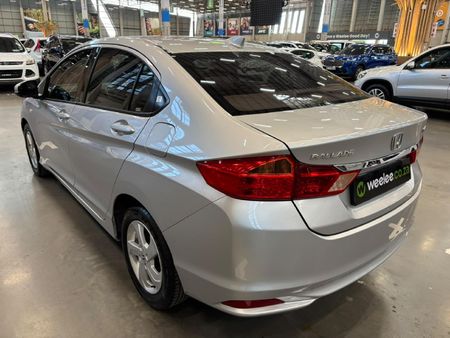 2015-Honda-Ballade-15-Elegance_4