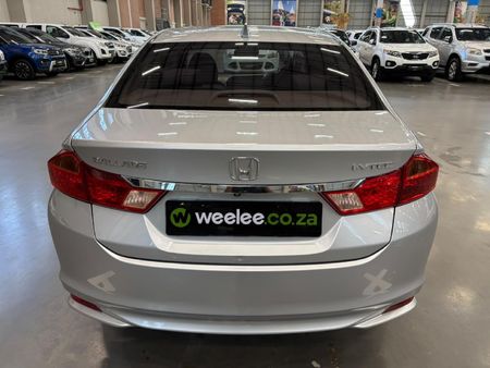2015-Honda-Ballade-15-Elegance_5