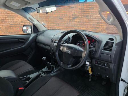2025-Isuzu-D-Max-250-HO-Hi-Rider-Double-Cab_7