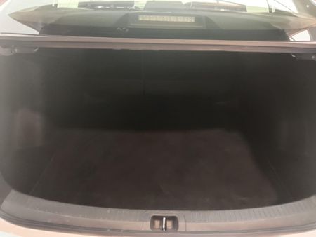 2025-Toyota-Corolla-18-XS-Hybrid-Auto_9