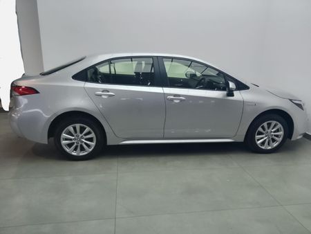 2025-Toyota-Corolla-18-XS-Hybrid-Auto_6