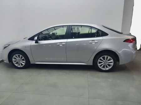 2025-Toyota-Corolla-18-XS-Hybrid-Auto_7