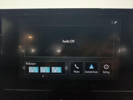 2025-Toyota-Corolla-18-XS-Hybrid-Auto-5-dr_14