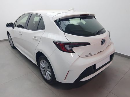 2025-Toyota-Corolla-18-XS-Hybrid-Auto-5-dr_3