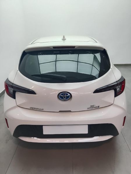 2025-Toyota-Corolla-18-XS-Hybrid-Auto-5-dr_4