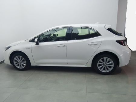 2025-Toyota-Corolla-18-XS-Hybrid-Auto-5-dr_7