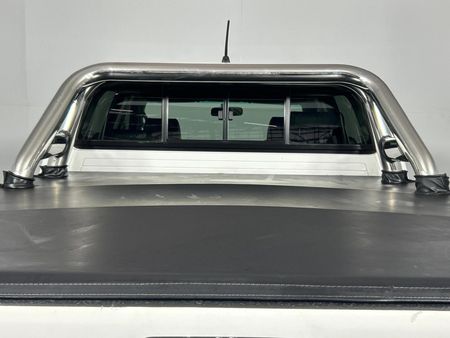2014-Toyota-Hilux-30-D-4D-Legend-45-Raised-Body-Auto-Double-Cab_16