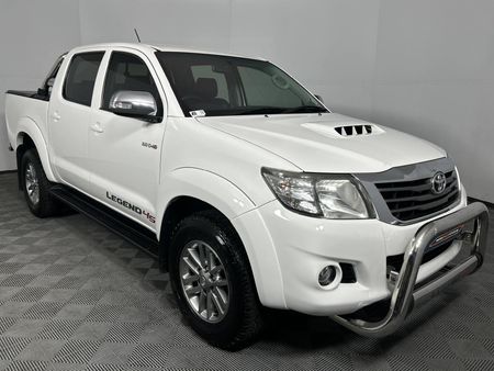 2014-Toyota-Hilux-30-D-4D-Legend-45-Raised-Body-Auto-Double-Cab_2