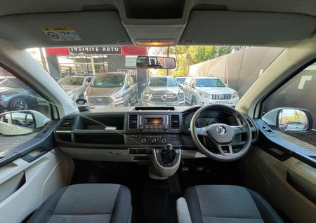 2017-Volkswagen-Transporter-CrewBus-20-TDI-LWB_17