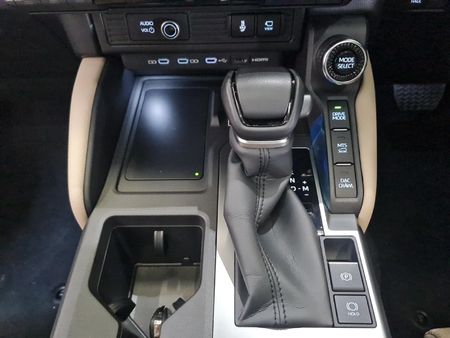 2026-Toyota-Land-Cruiser-Prado-VX-L-28GD-Auto_11